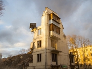 В Петербурге сносят первый дом по программе реновации