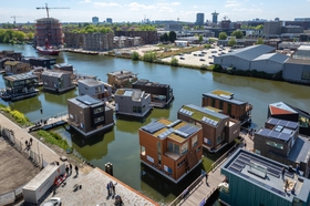 Жизнь на воде: рационально, экологично и амстердамно