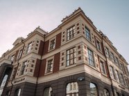 Элитный особняк в центре Екатеринбурга продают за 1,2 млрд рублей
