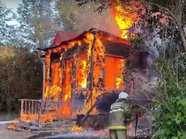 Пожар уничтожил половину усадьбы-музея Римского-Корсакова