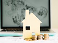 ЦБ обсуждает с кабмином увеличение первоначального взноса по льготной ипотеке