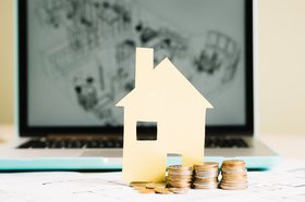ЦБ обсуждает с кабмином увеличение первоначального взноса по льготной ипотеке