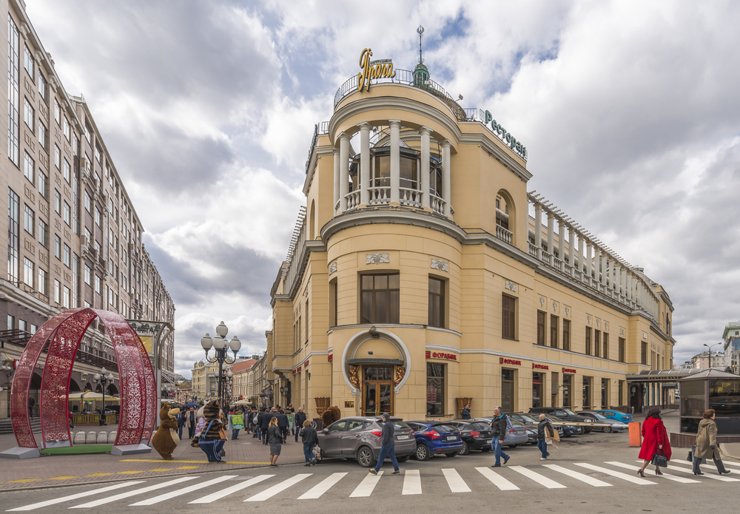 Ресторан «Прага» предлагают переделать под бутик−отель с офисами