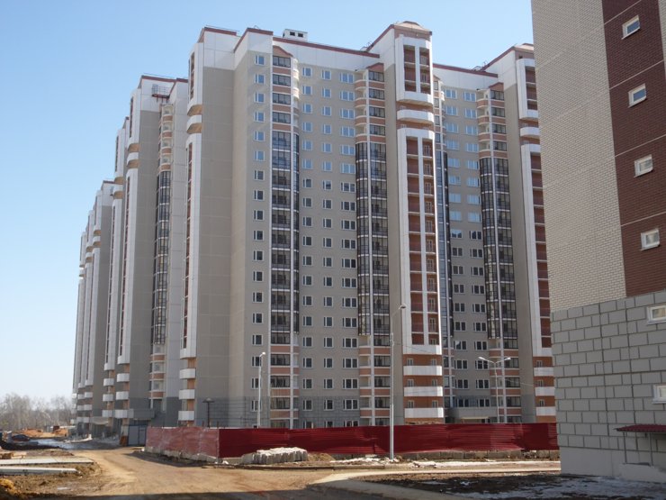 Темпы строительства индустриальных домов в России растут