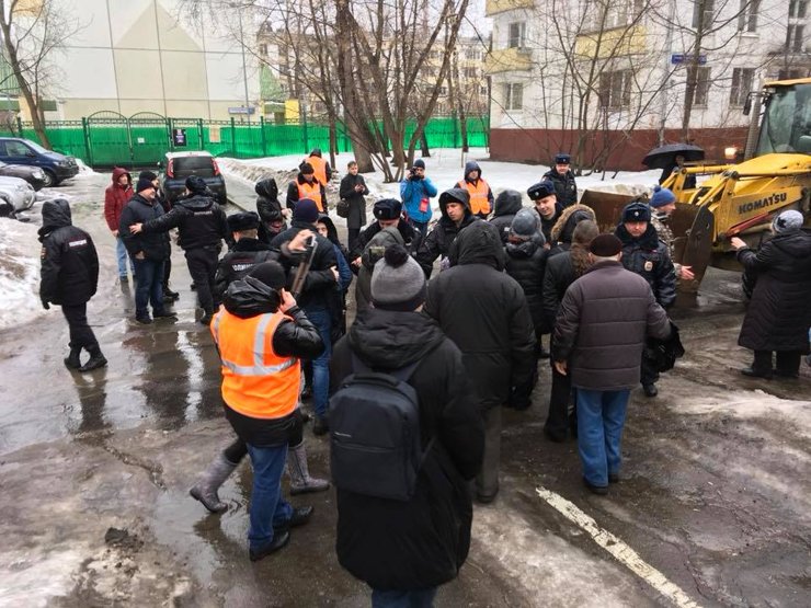 Жители домов на улице Цандера готовят коллективный иск