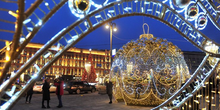 В Москве в новогодние праздники парковка будет бесплатной