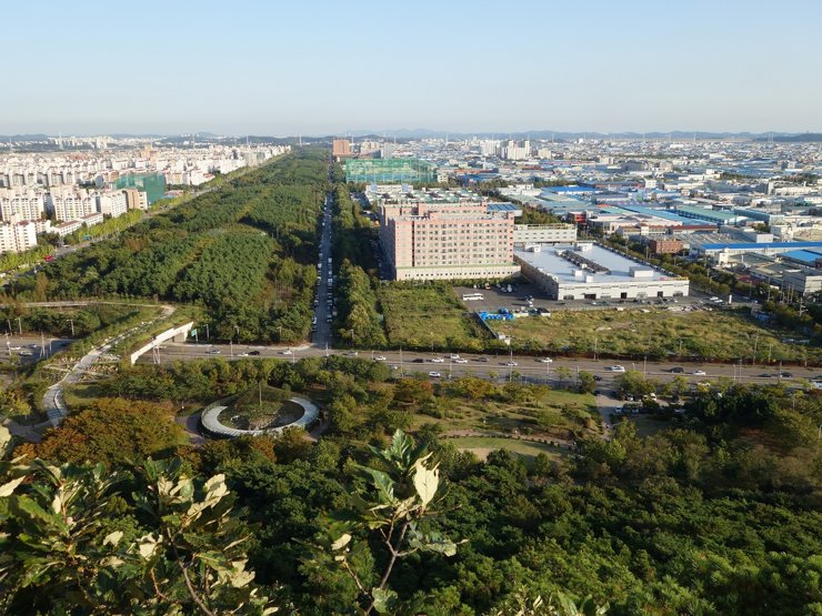 В Санкт-Петербурге застройщиков могут обязать строить индустриальные парки
