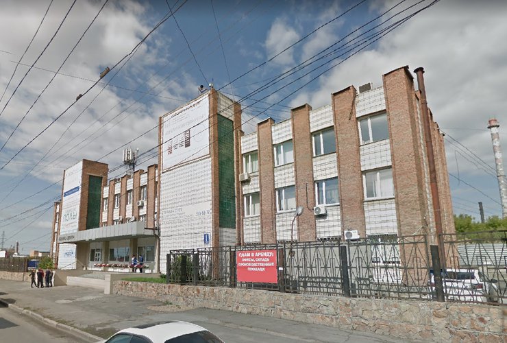В Новосибирске снесли готическое здание мясокомбината