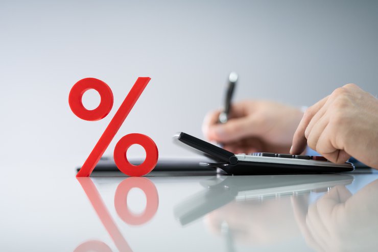 Средняя ипотечная ставка превысила 8% годовых