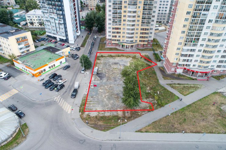 Участок под точечную застройку в Екатеринбурге продали компании из Нижнего Новгорода