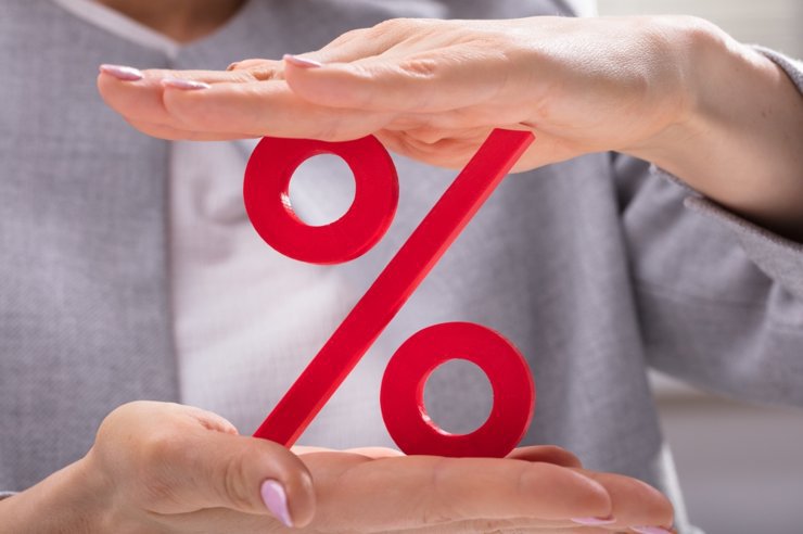 Центробанк сохранил ключевую ставку на уровне 7,5% пятый раз подряд