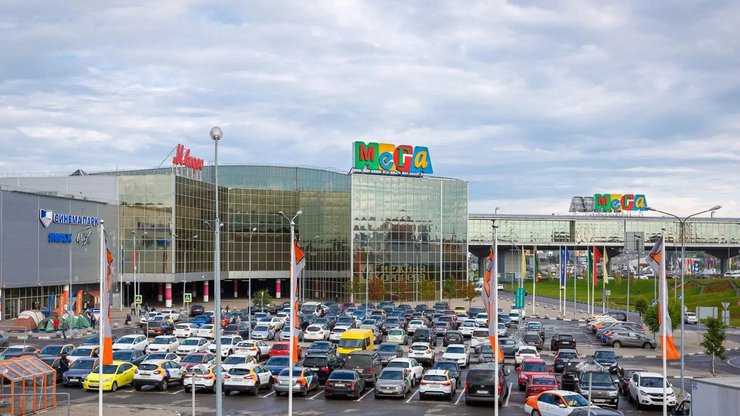 Газпромбанк приобрел торговые центры «Мега»