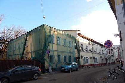 В Москве продают целые дома по цене квартир