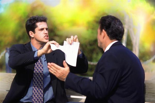 Безопасно ли приобретать квартиру, продаваемую по доверенности?